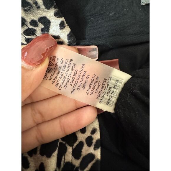 Vince Camuto Leopard Print Mini Skirt - Picture 3 of 9